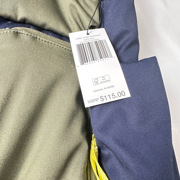 Vera Bradley Navy Daisy Color Block Utility Backpack with flower lining (NEW) - Picture 2 of 9